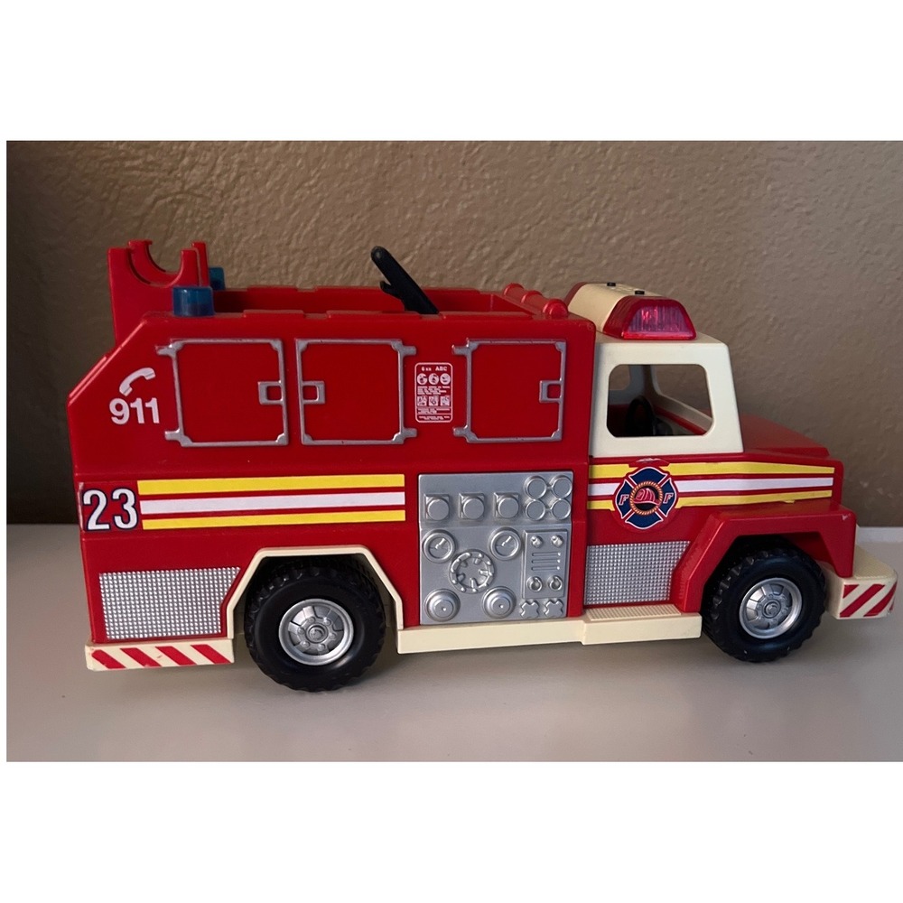 Playmobil 2008 Vintage Fire Truck Lights Sound City Action